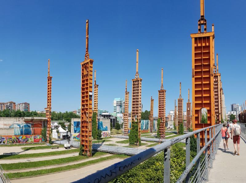 Visite des abords du Parco Dora à Turin : friche industrielle transformée en parc paysager
